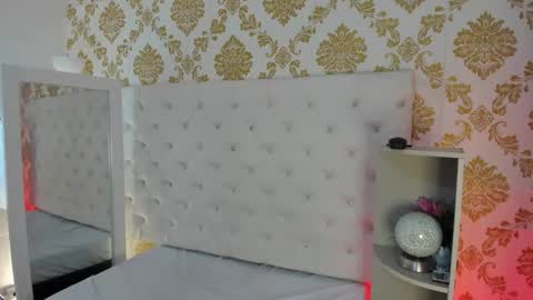 Snapshot of ema_lambert chatting on 02.17.26 Ema Lambert online show from 02.17.26