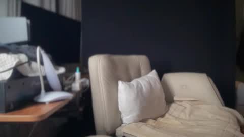 Ema Love online show from 01.15.26