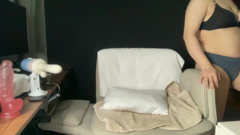 Ema Love online show from 02.10.26