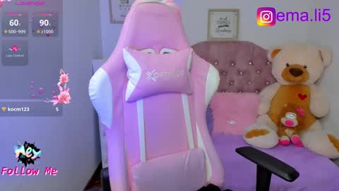 Snapshot of ema_tayy chatting on 02.04.25 Ema online show from 02.04.25