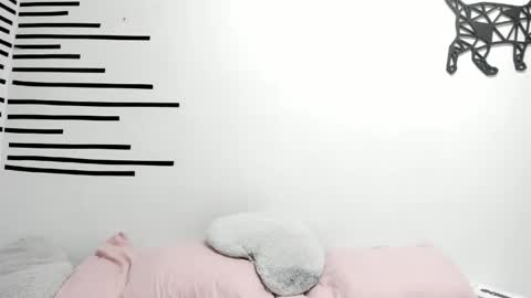 Ema Walker online show from 04.16.26