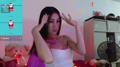 ember57607 online show from 11.26.25