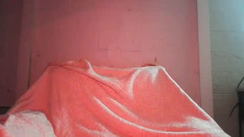 Empress Ember online show from 09.29.25