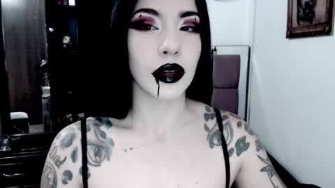 Emerald Black online show from 09.22.25