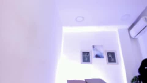 Snapshot of emelie_89 chatting on 09.12.25 emelie_89 online show from 09.12.25