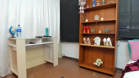 Emely   online show from 12.05.24