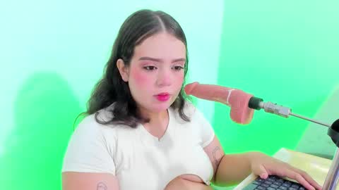 Emy online show from 02.04.26