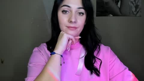 Snapshot of emelyblum chatting on 12.04.24 Emely online show from 12.04.24