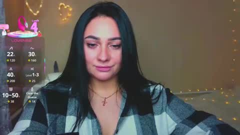 Snapshot of emelyblum chatting on 11.13.25 Emely online show from 11.13.25