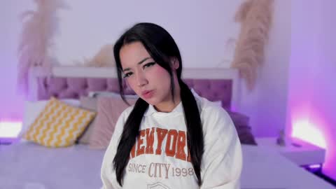 Emy online show from 01.08.25
