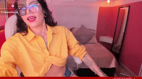 Esmeralda online show from 12.02.25