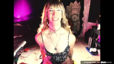 Emery Lune online show from 05.20.26