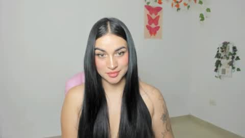 Snapshot of emi_blossom_ chatting on 04.08.26 Emily online show from 04.08.26