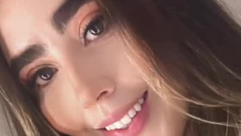 Snapshot of emi_royse chatting on 09.16.25 emi_royse online show from 09.16.25