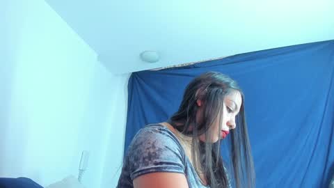 Snapshot of emiily15_ chatting on 01.29.25 Emi online show from 01.29.25