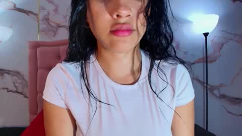 Emiily Carter online show from 11.26.25