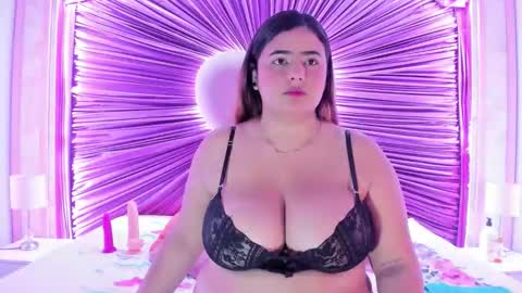 Emiily Grace online show from 02.26.26