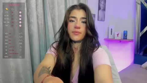 emilayton_ online show from 03.05.25