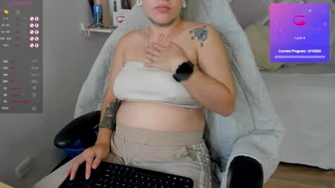 emilayton_ online show from 02.17.26