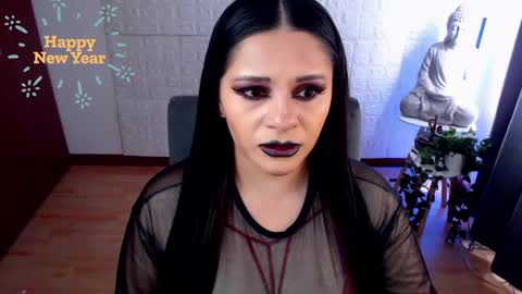 Snapshot of emili_evans_ chatting on 12.31.24 POWERFULL GODDESS EMILI online show from 12.31.24