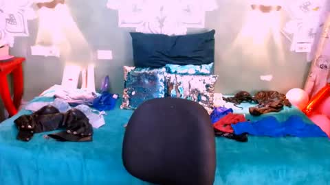 Emili roux online show from 02.19.25