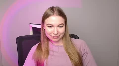 Emilia online show from 02.08.25