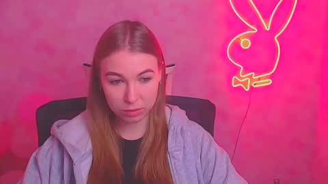 Emilia online show from 02.21.25