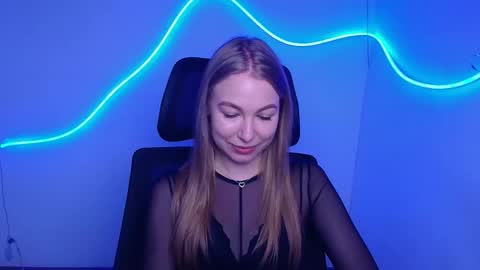 Emilia online show from 09.12.25