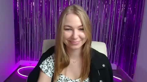 Emilia online show from 09.23.25