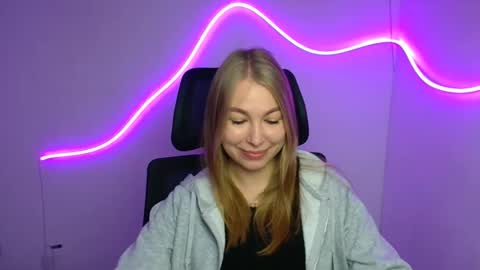 Emilia online show from 09.27.25