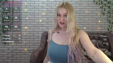 Snapshot of emiliaduchess chatting on 12.05.24 Amili online show from 12.05.24