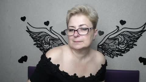 EmiliaGree online show from 04.10.26