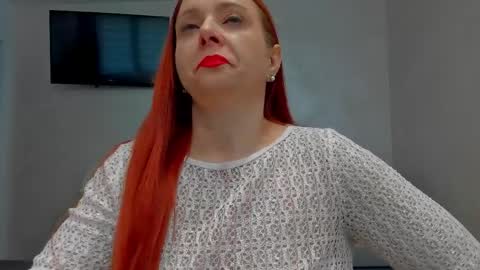 Emiliana online show from 04.15.26