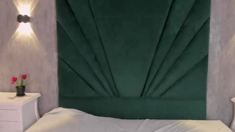 Emilie online show from 03.26.26