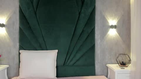 Emilie online show from 03.31.26