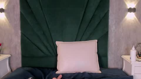 Emilie online show from 04.01.26