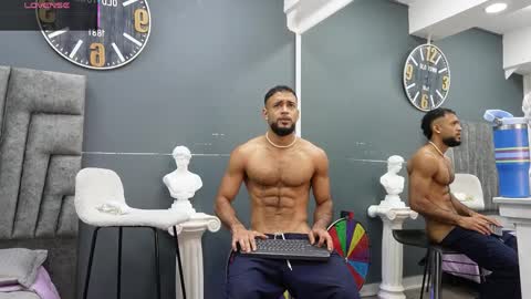 Emilio online show from 04.11.26