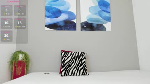 Snapshot of emilio_wolf chatting on 02.22.25 EMILIO online show from 02.22.25