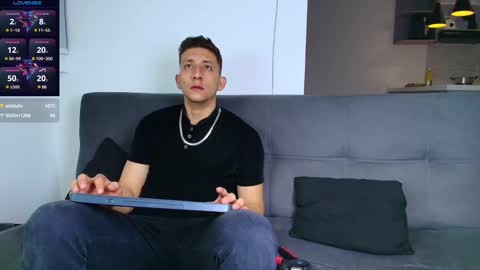 EMILIOCUM online show from 02.12.25