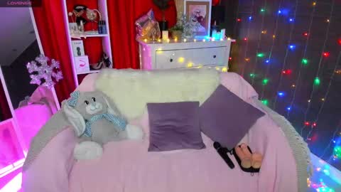 Emiliya online show from 01.08.25