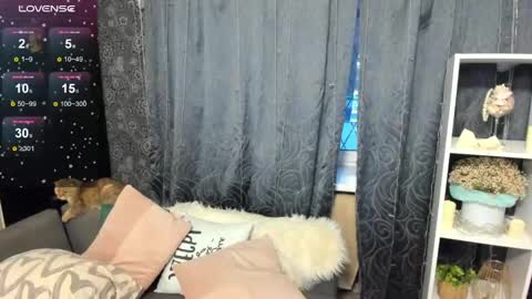 Emiliya online show from 01.28.25