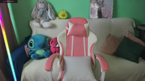 Emiliya online show from 04.11.26