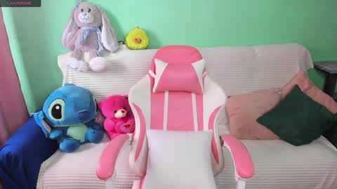 Emiliya online show from 04.15.26