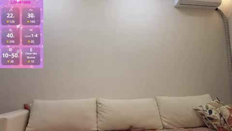 emilli_blanc online show from 12.14.25