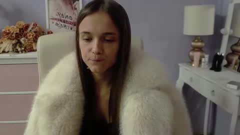 Emilly online show from 10.13.25