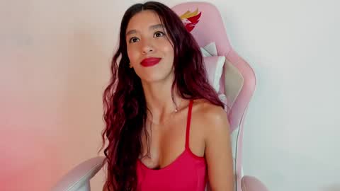 Snapshot of emillygonzalez chatting on 01.03.25 . . online show from 01.03.25