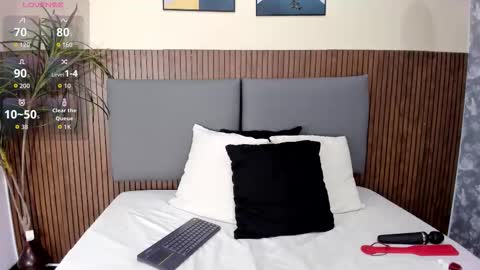 emillyharper_ online show from 10.16.25