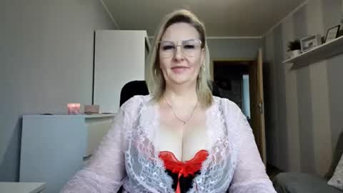 EmillyLove online show from 03.16.26