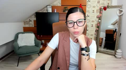 EmillyTaylor online show from 09.16.25