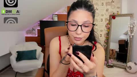 EmillyTaylor online show from 05.26.26